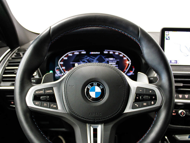 BMW X4 M40d color Gris. Año 2025. 250KW(340CV). Diésel. En concesionario Barcelona Premium -- GRAN VIA de Barcelona