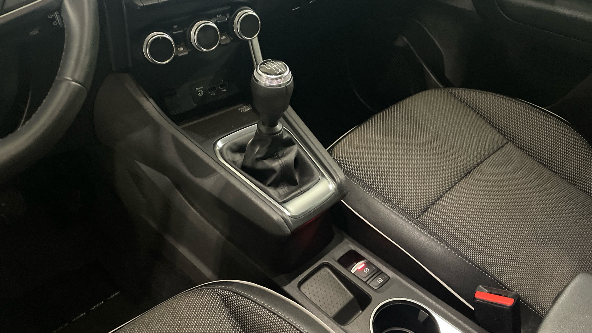 Renault Captur TCe 100 GLP - 17