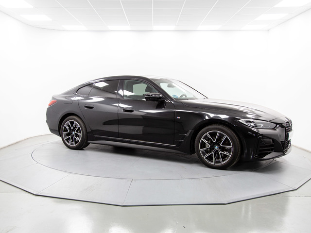 BMW Serie 4 430d Gran Coupe color Negro. Año 2024. 210KW(286CV). Diésel. En concesionario Móvil Begar Alicante de Alicante