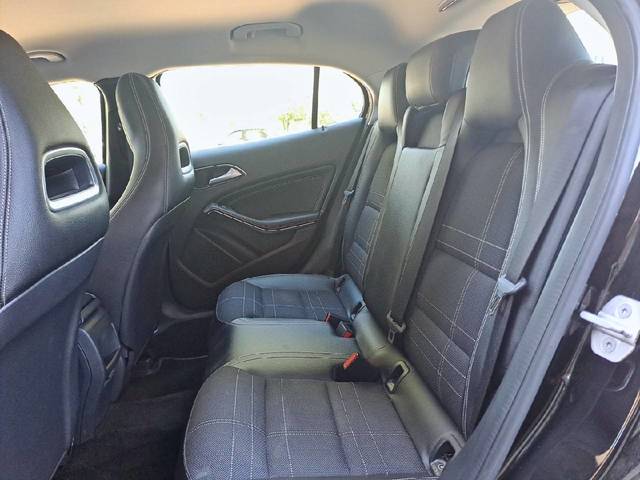 Mercedes-Benz GLA 200 d Urban 100 kW (136 CV)