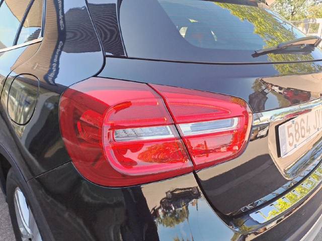 Mercedes-Benz GLA 200 d Urban 100 kW (136 CV)