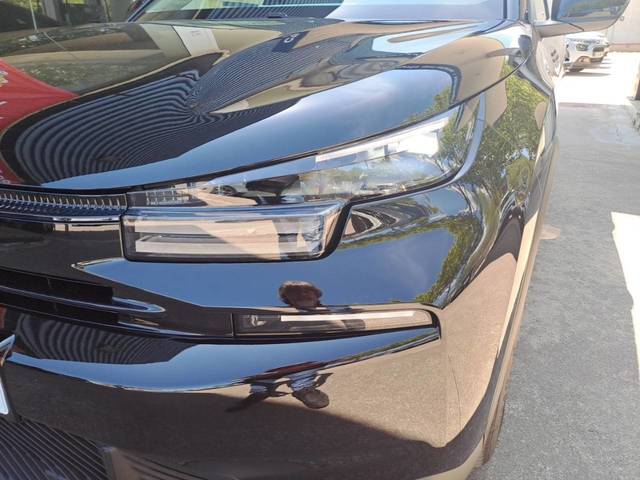 Citroen C4 PureTech 130 S&S Plus EAT8 96 kW (131 CV)