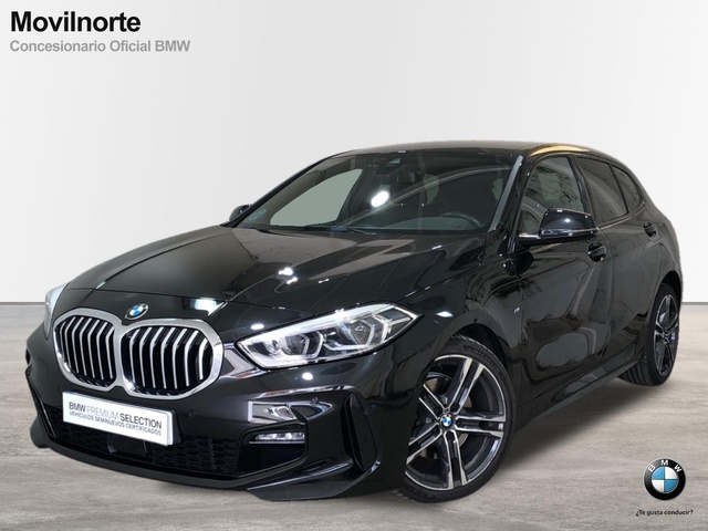 BMW Serie 1 118i color Negro. Año 2021. 103KW(140CV). Gasolina. En concesionario Movilnorte El Plantio de Madrid