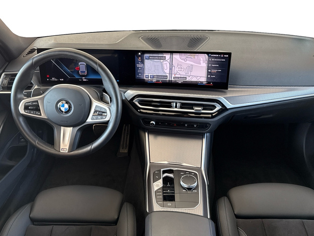 BMW Serie 3 318d Touring color Gris. Año 2024. 110KW(150CV). Diésel. En concesionario Auto Premier, S.A. - MADRID de Madrid