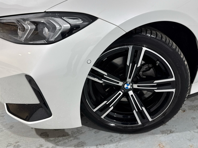BMW Serie 3 320d color Blanco. Año 2024. 140KW(190CV). Diésel. En concesionario Auto Premier, S.A. - ALCALÁ DE HENARES de Madrid