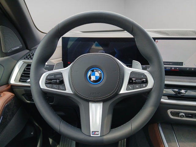 BMW X5 xDrive50e color Gris. Año 2024. 360KW(489CV). Híbrido Electro/Gasolina. En concesionario GANDIA Automoviles Fersan, S.A. de Valencia