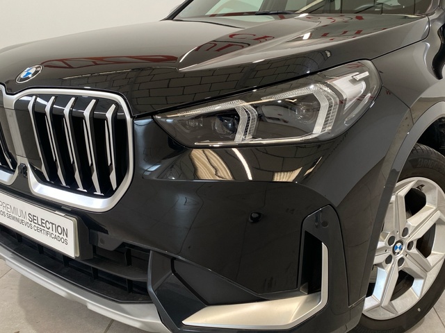 BMW X1 sDrive18d color Negro. Año 2024. 110KW(150CV). Diésel. En concesionario Burgocar (Bmw y Mini) de Burgos