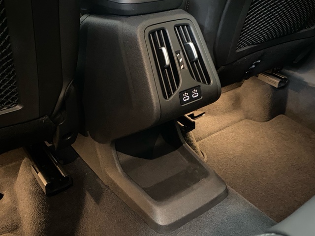 BMW X1 sDrive18d color Negro. Año 2024. 110KW(150CV). Diésel. En concesionario Burgocar (Bmw y Mini) de Burgos