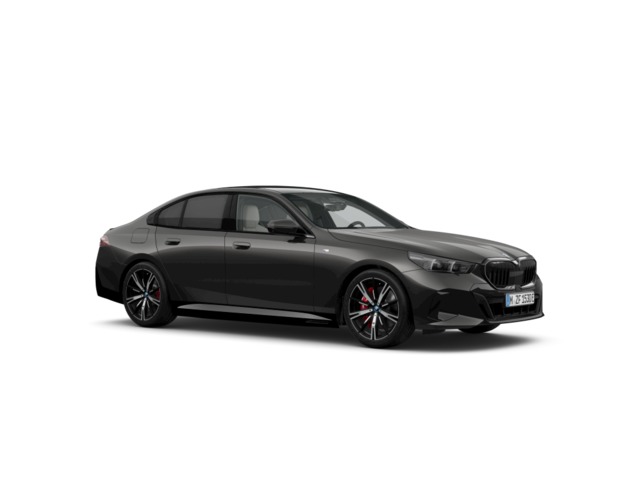 BMW Serie 5 530e color Gris. Año 2025. 220KW(299CV). Híbrido Electro/Gasolina. En concesionario Ceres Motor S.L. de Cáceres