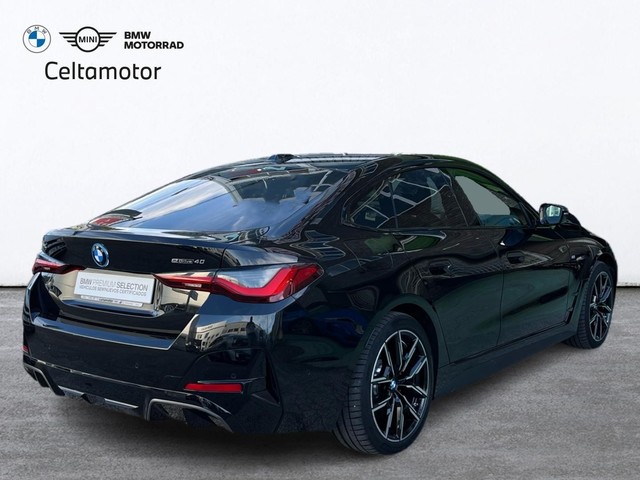 BMW i4 eDrive40 color Negro. Año 2025. 250KW(340CV). Eléctrico. En concesionario Celtamotor Vigo de Pontevedra
