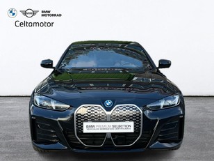 Fotos de BMW i4 eDrive40 color Negro. Año 2025. 250KW(340CV). Eléctrico. En concesionario Celtamotor Vigo de Pontevedra