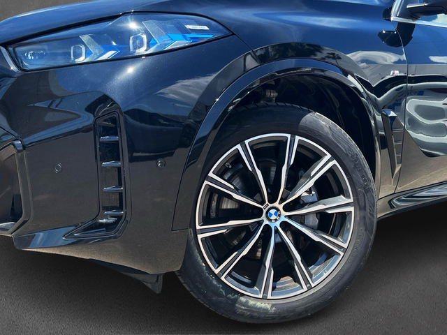 BMW X5 xDrive30d color Negro. Año 2024. 219KW(298CV). Diésel. En concesionario CARTAGENA PREMIUM S.L. de Murcia