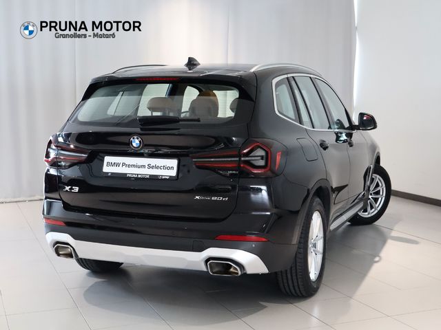 BMW X3 xDrive20d color Negro. Año 2021. 140KW(190CV). Diésel. En concesionario Pruna Motor de Barcelona
