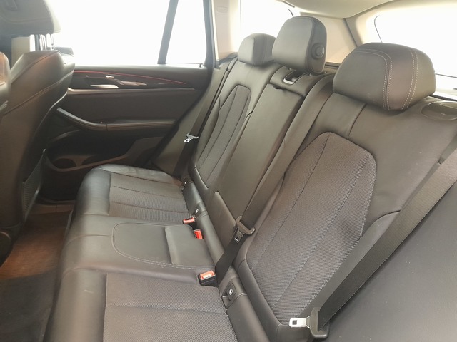 BMW X3 xDrive20d color Negro. Año 2018. 140KW(190CV). Diésel. En concesionario Cabrero Motorsport de Huesca