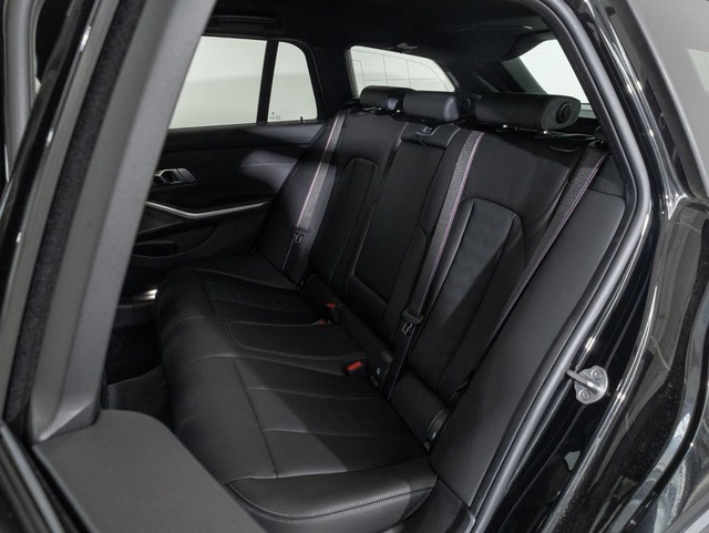 BMW M M3 Competition Touring color Negro. Año 2025. 390KW(530CV). Gasolina. En concesionario Oliva Motor Girona de Girona