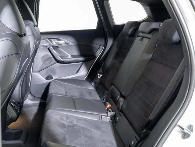 BMW iX1 xDrive30 color Blanco. Año 2025. 230KW(313CV). Eléctrico. En concesionario Oliva Motor Girona de Girona