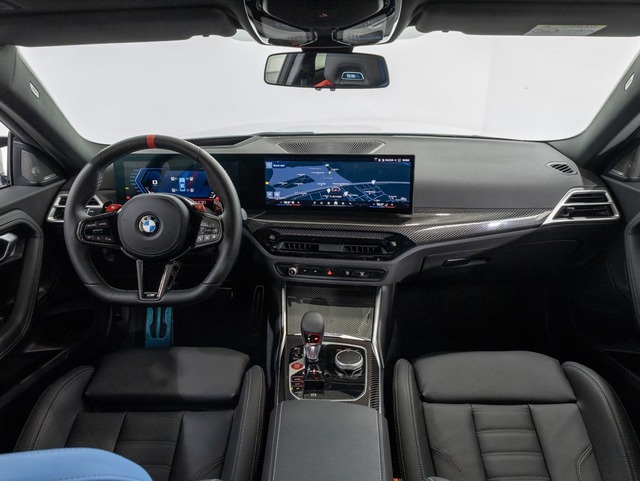 BMW M M2 Coupe color Blanco. Año 2025. 353KW(480CV). Gasolina. En concesionario Oliva Motor Girona de Girona