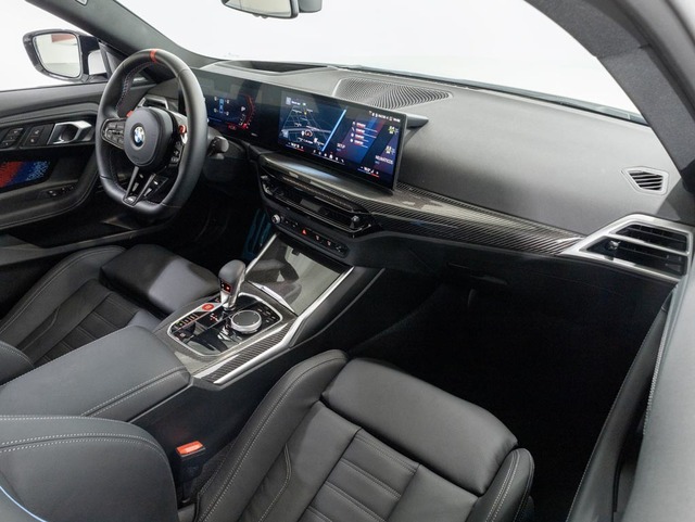 BMW M M2 Coupe color Blanco. Año 2025. 353KW(480CV). Gasolina. En concesionario Oliva Motor Girona de Girona