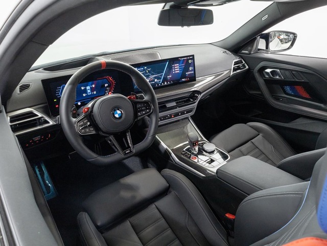 BMW M M2 Coupe color Blanco. Año 2025. 353KW(480CV). Gasolina. En concesionario Oliva Motor Girona de Girona