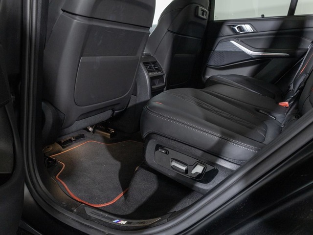 BMW X5 xDrive40d color Negro. Año 2023. 250KW(340CV). Diésel. En concesionario Oliva Motor Girona de Girona