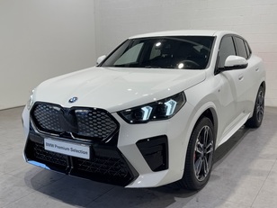 Fotos de BMW iX2 eDrive20 color Blanco. Año 2024. 150KW(204CV). Eléctrico. En concesionario Motor Munich Cadi - Manresa - VO de Barcelona
