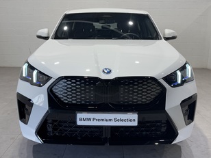 Fotos de BMW iX2 eDrive20 color Blanco. Año 2024. 150KW(204CV). Eléctrico. En concesionario Motor Munich Cadi - Manresa - VO de Barcelona