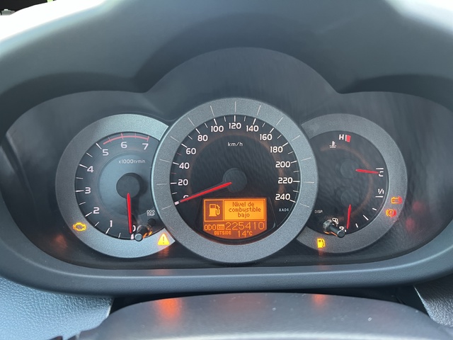 Toyota Rav4 2.2 D-4D XR 130 kW (177 CV)