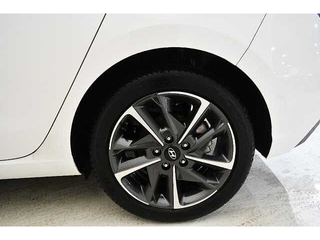 Hyundai i30 1.5 DPI - 11