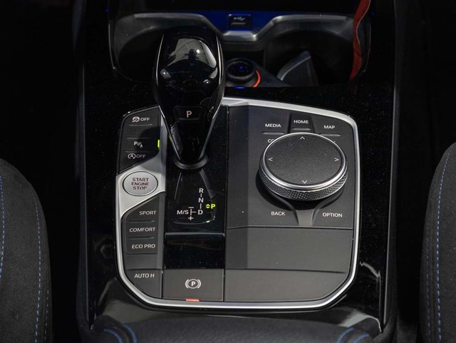 BMW Serie 1 118d color Blanco. Año 2021. 110KW(150CV). Diésel. En concesionario Oliva Motor Girona de Girona