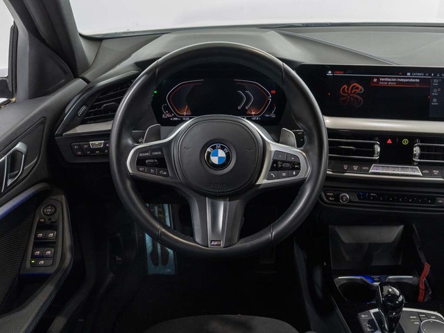 BMW Serie 1 118d color Blanco. Año 2021. 110KW(150CV). Diésel. En concesionario Oliva Motor Girona de Girona