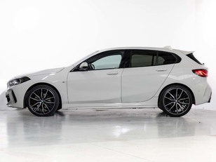 Fotos de BMW Serie 1 118d color Blanco. Año 2021. 110KW(150CV). Diésel. En concesionario Oliva Motor Girona de Girona