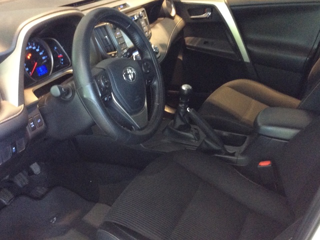 Toyota Rav4 120D Advance AWD 91 kW (124 CV)