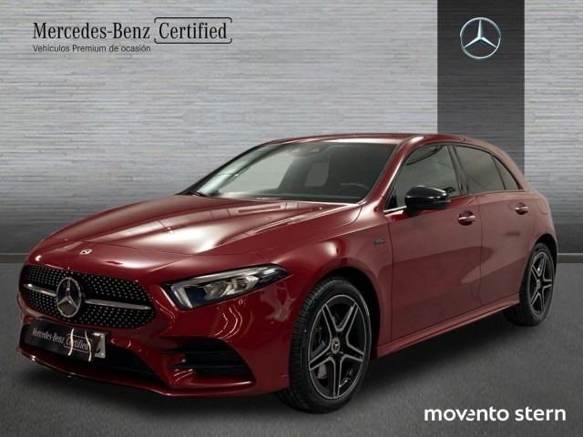 Mercedes-Benz Clase A Compacto 250 e en Barcelona