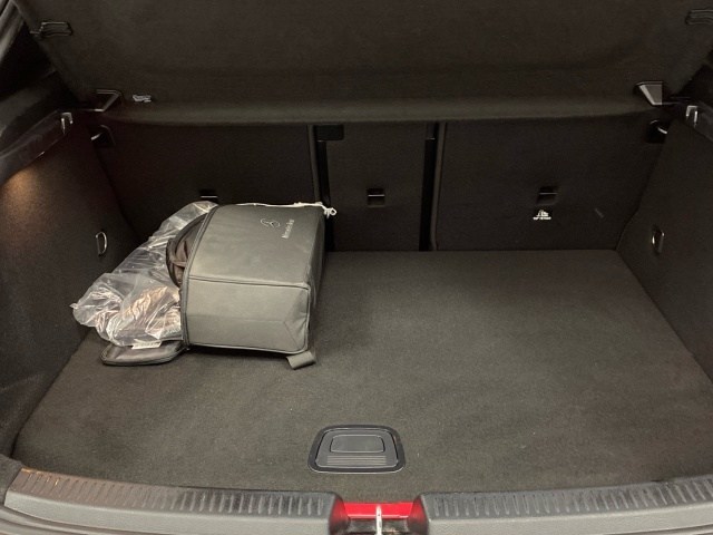 Mercedes-Benz Clase A Compacto 250 e - 12