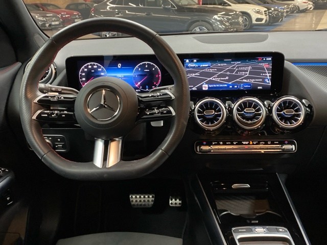 Mercedes-Benz GLA 200 D - 8