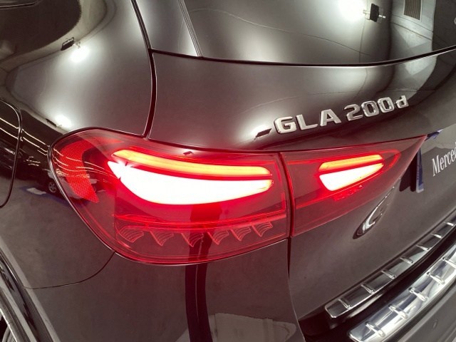 Mercedes-Benz GLA 200 D - 18