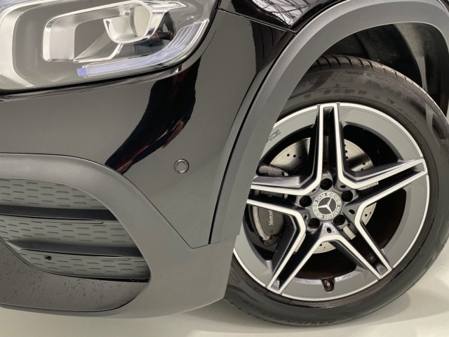 Mercedes-Benz GLB GLB 200 d - 12