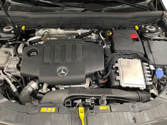 Mercedes-Benz GLB GLB 200 d - 15