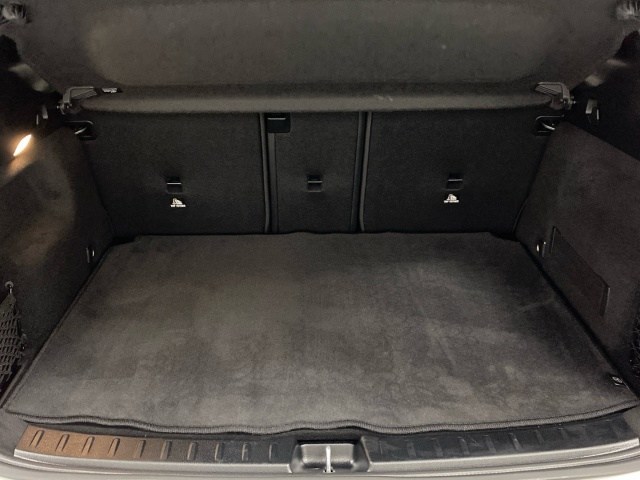 Mercedes-Benz GLA 200 D - 12
