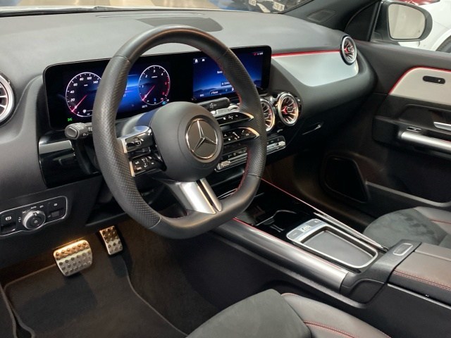 Mercedes-Benz GLA 200 D - 6