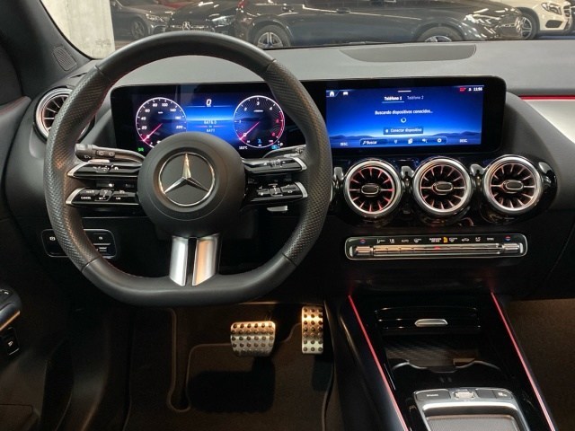 Mercedes-Benz GLA 200 D - 8