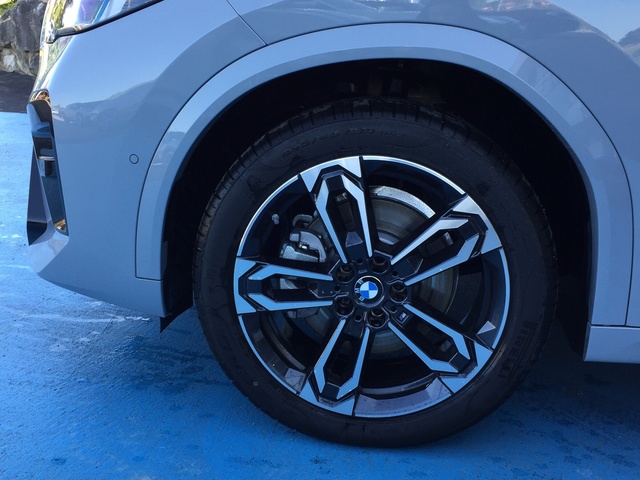 BMW X2 sDrive20i color Gris. Año 2025. 125KW(170CV). Gasolina. En concesionario Grünblau Motor (Bmw y Mini) de Cantabria