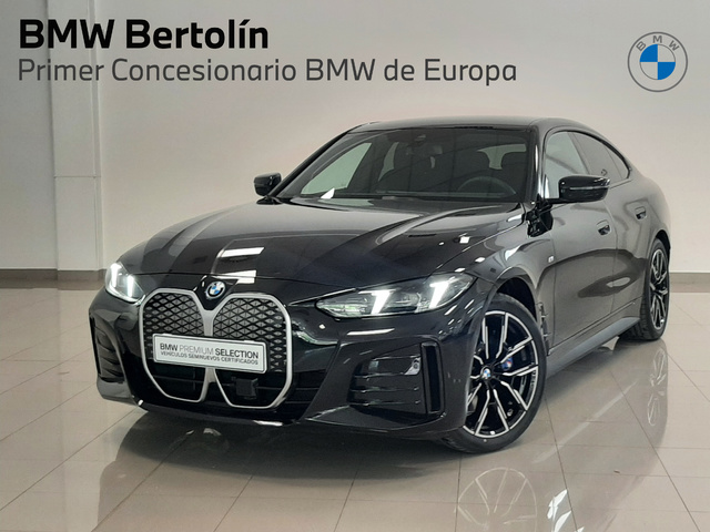 BMW i4 eDrive35 color Negro. Año 2025. 210KW(286CV). Eléctrico. En concesionario Automoviles Bertolin, S.L. de Valencia