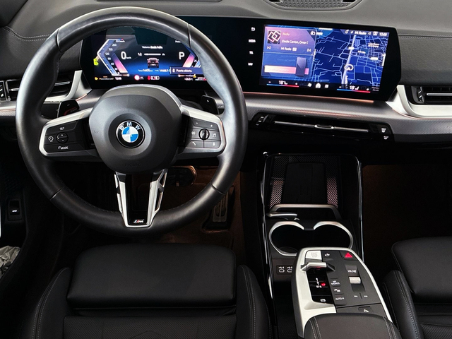 BMW X2 sDrive18d color Negro. Año 2024. 110KW(150CV). Diésel. En concesionario BMW Marcos Automoción de Valencia