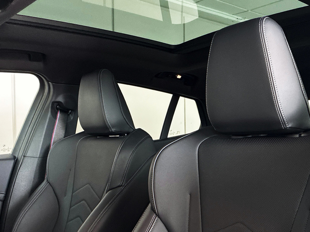 BMW X2 sDrive18d color Negro. Año 2024. 110KW(150CV). Diésel. En concesionario BMW Marcos Automoción de Valencia