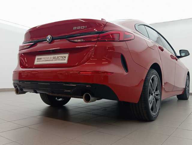 BMW Serie 2 220i Gran Coupe color Rojo. Año 2021. 131KW(178CV). Gasolina. En concesionario Augusta Aragon S.A. de Zaragoza