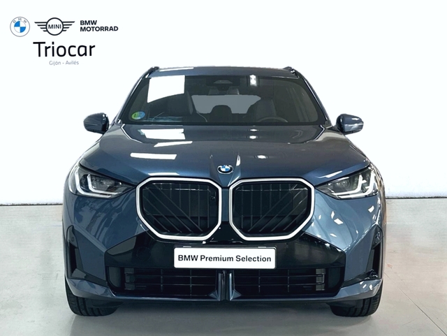 BMW X3 xDrive20d color Azul. Año 2025. 145KW(197CV). Diésel. En concesionario Triocar Gijón (Bmw y Mini) de Asturias