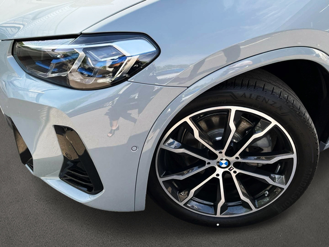 BMW X4 xDrive20d color Gris. Año 2025. 140KW(190CV). Diésel. En concesionario MURCIA PREMIUM S.L. JUAN CARLOS I de Murcia