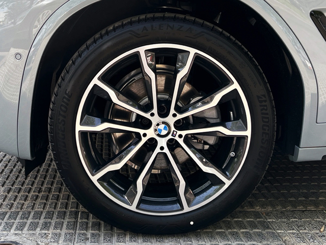 BMW X4 xDrive20d color Gris. Año 2025. 140KW(190CV). Diésel. En concesionario MURCIA PREMIUM S.L. JUAN CARLOS I de Murcia