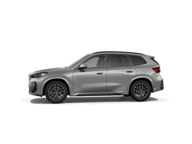 BMW iX1 eDrive20 color Gris Plata. Año 2025. 150KW(204CV). Eléctrico. En concesionario Oliva Motor Tarragona de Tarragona